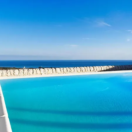 Cozy In With Outdoor Swimming Pool Vakantiehuis